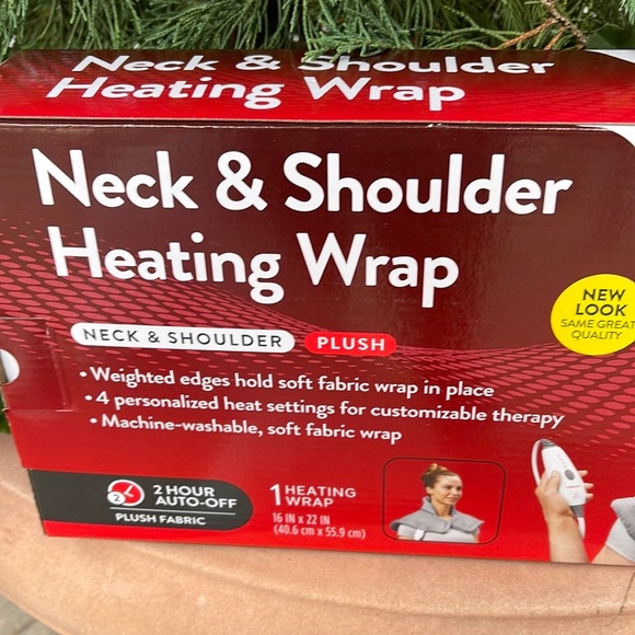 - Walgreens Neck & Shoulder Heating Wrap Brand New in Box - Picture 4 of 12